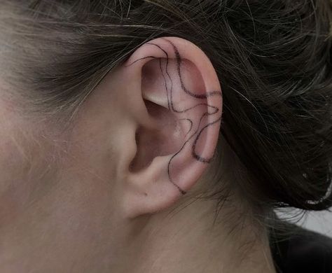 Minimal Ear Tattoo, Tattoo Oreille, Vegan Tattoo, Tasteful Tattoos, Health Tattoo, Subtle Tattoos, Skin Art, Piercing Tattoo, First Tattoo