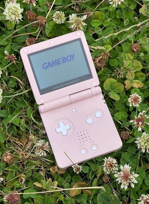 Welcome to our Etsy shop, where we take the classic Nintendo Gameboy Advance SP to a whole new level! 🎮 Nintendo GBA SP Handheld IPSV5 Backlight ✨ Professionally Customized: Each console is a work of art with an authentic motherboard, brand-new pre-fitted shell, buttons, IPS V5 backlight, and a laminated glass screen lens. What Sets Us Apart: 📊 Enhanced Screen: Immerse yourself in a 3.0-inch HD 720x480 display with 9 pixels to 1 pixel - surpassing the standard 640x480 screens. Say goodbye to p Gameboy Advance Aesthetic, Cute Electronics, Gameboy Aesthetic, Gameboy Sp, Nintendo Gameboy Advance Sp, Classic Nintendo, Gameboy Advance Sp, 1 Pixel, Nintendo Classic