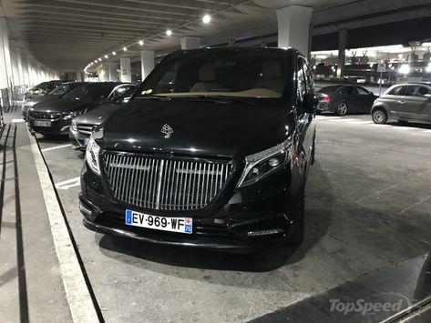 what you are seeing on these photos is a specially prepared mercedes-benz v-class rigged out with maybach gear. of course it is not a stock production (...) Prom Car, American Garage, Maybach Car, Comic Pics, Benz Maybach, Custom Mercedes, Mercedes Benz Vans, Mercedes Van, Bus Interior