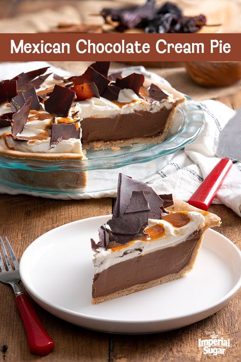 Mexican Pie Dessert, Mexican Chocolate Pie, Mexican Chocolate Pudding, Mexican Hot Chocolate Pudding, Mexican Hot Chocolate Pie, Dark Chocolate Salted Caramel Oreo Pie, Milk Chocolate Pudding Pie With Brownie Crust, Mexican Pie, Pie Inspiration