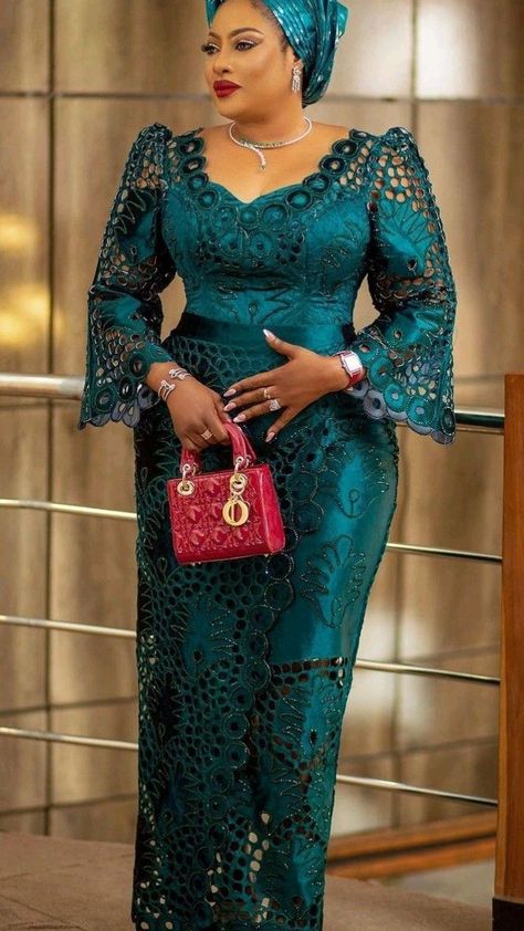 Nigerian Lace Dress, Lace Dress Classy, Dress For Ladies, Nigerian Lace Styles Dress, Nigerian Lace Styles, African Lace Styles, Long African Dresses, African Print Dress Ankara, Lace Gown Styles