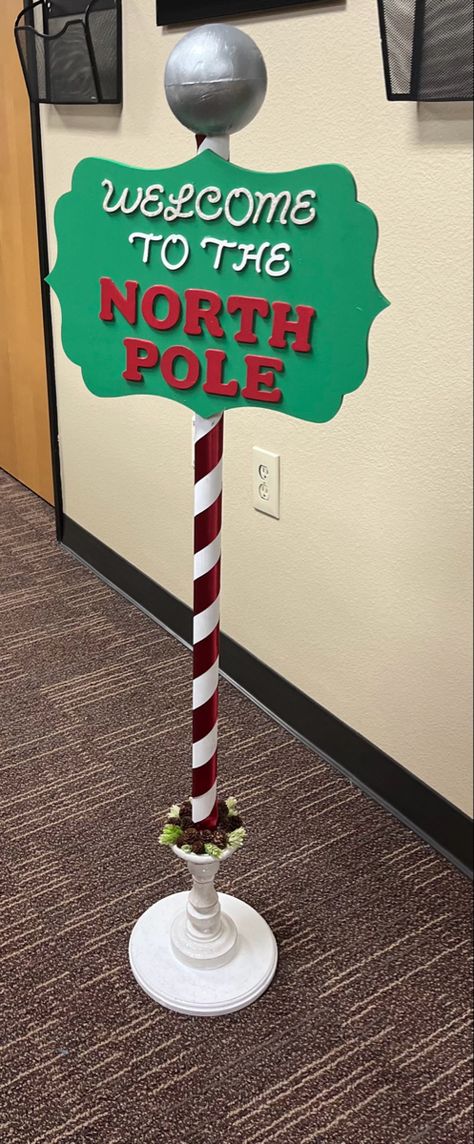 Make this sign at home woth everything from Hobby Lobby or Michaels. Northpole Christmas Theme, Northpole Decorations, Northpole Christmas Decorations, North Pole Sign, Pole Sign, White Sign, Polar Express, Glue Gun