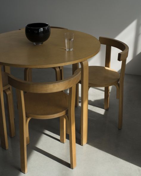 Above: The Aalto No. 91 Dining Table is $1,896 from Hive Modern. A set of eight vintage Aalto No. 68 Chairs is currently available on eBay for $3,550. For a similar look, consider the Aalto No. 69 Chair for $359 from Hive Modern. Cheap Living Room Decor, Home Decor Quotes, Hippie Home Decor, Classic Home Decor, Alvar Aalto, Luxury Homes Interior, Home Remodel, Dining Table Chairs, Cheap Home Decor