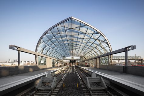 Prefab Buildings, Underground Station, Resort Architecture, Office Building Architecture, Geometric Architecture, Architecture Model House, Corporate Identity Design, U Bahn, Cultural Architecture