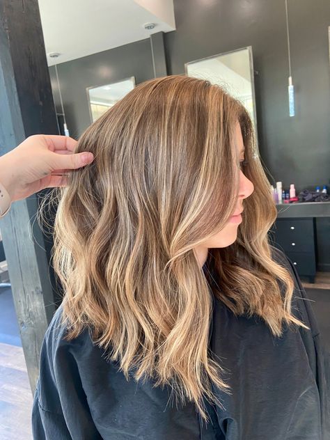 #hair #hairstyles #haircut #haircolor #hairgoals #hairideas #hairstyleideas #balayage #balayagehairblonde #balayagehighlights #balayagedarkbrownhairshoulderlength #balayagehairstraight #highlights #highlightsinstagram #instagram #hairideas Bronze Highlights On Light Brown Hair, Balyage Blonde Mid Length Brunette, Dirty Blonde Natural Hair, Honey Bronde Balayage Brunettes, Brown Mid Length Hair, Natural Blonde Highlights, Light Brunette Hair, Blonde Natural Hair, Highlight Ideas