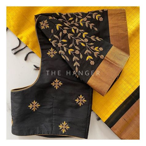 Black Maggam Blouse, Black Blouse Maggam Work Designs, Normal Blouse, Brocade Blouse Designs, Magam Work, Blouse Maggam Work, Lace Blouse Design, Wedding Edit, Blouse Works