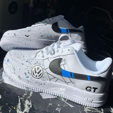 Air Force Custom Ideas, Air Force Custom, Shippuden Sasuke, Sasuke Naruto, Nike Fashion Shoes, Custom Nike Shoes, Custom Air Force 1, Custom Nike, Cute Nike Shoes