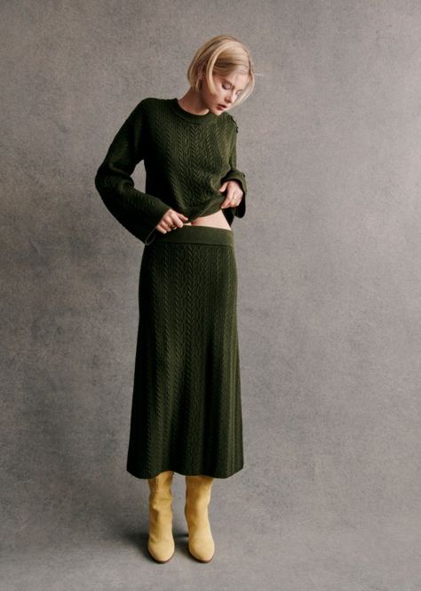 Marilou Skirt - Caramel - Merino Wool - Sézane Dreamy Outfits, Long Knit Skirt, Dark Autumn, Knit Midi Skirt, Gap Sweater, Wool Suit, Knit Set, Knit Skirt, Parisian Style