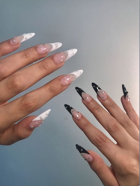 Black French Nails With Pearls, Black And White Nails￼, White Black French Nails, White And Black Design Nails, One Black One White Nails, Black French With Pearls, Black And White Almond Acrylic Nails, Black Nails Pearls, Black And White Pearl Nails