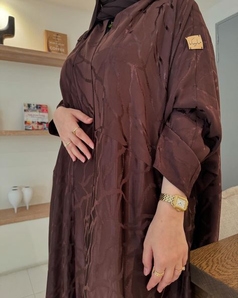 Chocolate brown jacquard abaya 🤎 — bisht cut 29 BD | 340 SAR (shipping included🇸🇦) #melikacollection Brown Abaya, Chocolate Brown