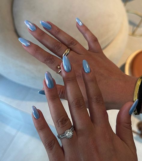 Pearly Nails Are the New Chrome Blue Pearl Chrome Nails, Baby Blue Chrome Nails Almond, Grey Blue Chrome Nails, Solid Color Chrome Nails, Light Blue Chrome Nails Designs, Blue Pearlescent Nails, New Trend Nails 2024 Summer, Icy Blue Winter Nails, Ice Blue Chrome Nails