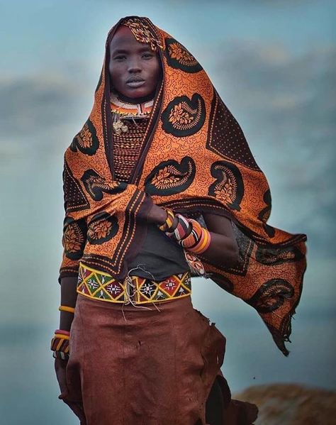 Costume Africain, Trendy Photography, Photography People, Afrikaanse Kunst, Photographie Portrait Inspiration, African People, We Are The World, African Jewelry, People Of The World