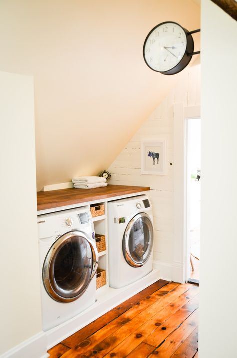 Angled Ceiling Laundry Room, Room With Slanted Ceiling, Attic Office Ideas, Farmhouse Game Room, Attic Bathrooms, Small Laundry Area, Laundry Nook, Attic Office, Angled Ceiling