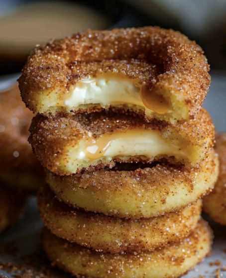 Churro Cheesecake Cookies Churro Cheesecake Cookies, Cream Cheese Cookie Dough, Cheesecake Cookies Recipes, Cheesecake Cookie, Churro Cheesecake, Cinnamon Sugar Cookies, Caramel Cheesecake, Cheesecake Filling, Cheesecake Cookies