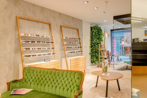 OD Online | Blog | 7 Inspiring optometry office designs [gallery] Interior Redesign, Mobile Shop Design, Eyewear Store Design, Optometry Office, Medical Office Design, Retail Store Interior Design, Retail Inspiration, Office Designs, Optical Shop