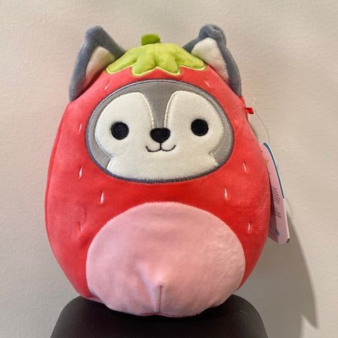 Squishmallow Ryan Strawberry 7.5” Squishmallows Strawberry, Strawberry Squishmallow, Wolf Winter, Squishmallow Collection, Strawberry Pancakes, Cute Stuffed Animals, Cute Cows, Cute Toys, Cute Plush