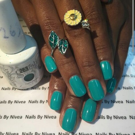 Teal And Mustard Nails, Bluish Green Nails, Turquoise Green Nails, Greenish Blue Nails, Teal Green Nails, Blue Green Nails, Magical Nails, Rodeo Nails, Teal Nails