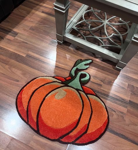 Classic Pumpkin 🎃 🍁 #tufting #carpetart #customrugs #cosmiccarpets #rugmaking #pumpkincarving #falldecor #carpetdesign #customhandmade Rug Tufting, Rug Ideas, Thanksgiving Pumpkin, Rug Art, Carpet Design, Tufted Rug, Fall Pumpkins, Custom Rugs, Pumpkin Carving