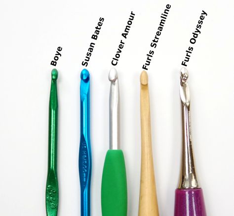 Furls Streamline & Odyssey Crochet Hooks: Review & Comparison – Yay for Yarn Diy Horns, Furls Crochet, Diy Crochet Hook, Custom Crochet Hooks, Knitting & Crochet Tools, Short Crochet, Large Crochet Hooks, Crochet 101, Crochet Tools