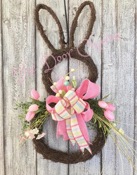 Bunny Grapevine Wreath, Bunny Wreath Diy, Diy – Velikonoce, Easter Porch Decor, Diy Osterschmuck, Easter Door Wreaths, Rabbit Wreath, Bunny Door Hanger, Easter Wreath Diy