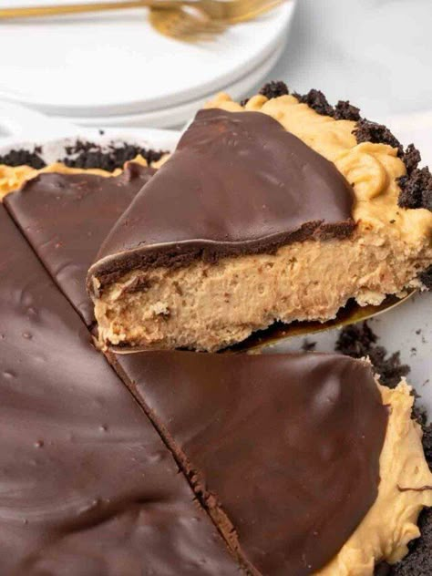 Peanut Butter Chocolate Cream Pie Recipe, Peanut Butter Chocolate Pie Recipe, Peanut Butter Chocolate Tiramisu, Taste Of Home Peanut Butter Pie, Peanut Butter Fudge Pie Recipe, Cooked Peanut Butter Pie, Best Chocolate Peanut Butter Pie, Chocolate Pb Pie, Chocolate Peanut Butter Mousse Pie