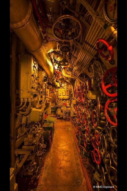 (Russian Submarine Controls) Russian Submarine, German Submarines, Diesel Punk, Industrial Architecture, Industrial Photography, Mechanical Design, Navy Ships, Dieselpunk, Military History