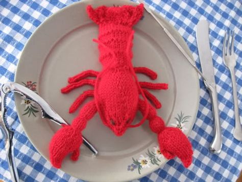 This guy is so wonderful!  I need to get some red yarn so I can knit him up! Free pattern – toy lobster | dirigo - knitting by the sea Knit Lobster Pattern, Lobster Knitting Pattern, Yarn Monsters, Lobster Fest, Animal Knitting, Fuzzy Wuzzy, Animal Knitting Patterns, Knitting Patterns Toys, Knitted Animals