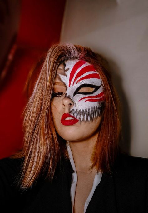 Anime Face Painting Ideas, Face Paint Anime, Anime Face Paint Ideas, Anime Face Painting, Anime Face Paint, Face Painting Designs Creative, Ichigo Kurosaki Cosplay, Anime Inspired Makeup, Animated Bee