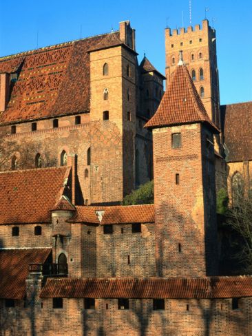 Teutonic Castle, Malbork, Poland Eastern European Castles, Malbork Castle, Teutonic Order, Castle Museum, Visit Poland, European Castles, Castle In The Sky, Castle Ruins, Beautiful Castles