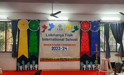 Investiture Ceremony Decoration, Class Board Decoration, Display Boards For School, Class Board, File Cover, Investiture Ceremony, Bulletin Boards Classroom Decor, Theme Board, Sports Party Decorations