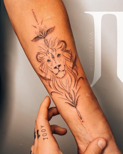 Fine Lion Tattoo, Lion Tattoo Shoulder Woman, Half Lion Face Tattoo For Women, Lion Line Art Tattoo, Mini Lion Tattoo For Women, One Line Lion Tattoo, Small Lion Tattoo For Women, Tattoo Line Art, Small Lion Tattoo