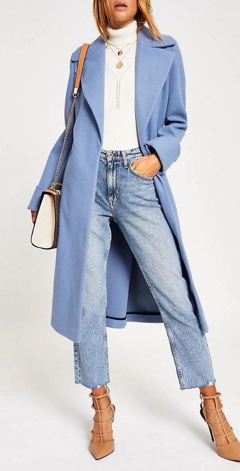 Light Blue Coat Outfit, Pale Blue Coat, Audrey Coyne, Blue Coat Outfit, Light Blue Coat, Mantel Outfit, Blue Winter Coat, Winter Mode Outfits, White Makeup