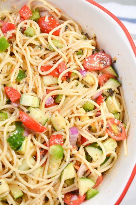 California Spaghetti Salad - Sweet Pea's Kitchen Salad With Spaghetti Noodles, California Salad Recipe, California Spaghetti Salad Recipe, California Spaghetti Salad, California Spaghetti, Deli Recipes, California Salad, California Recipes, Heavenly Recipes