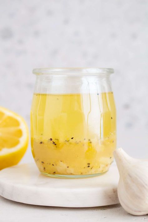 Lemon Vinegarette, Lemon Garlic Vinaigrette, Lemon Garlic Dressing, Roasted Garlic Dressing, Citrus Salad Dressing, Lemon Poppy Seed Dressing, Lemon Basil Vinaigrette, Garlic Salad Dressing, Blueberry Vinaigrette