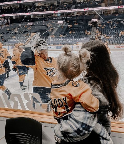 Hockey Family Aesthetic, Hockey Wife Aesthetic, Hockey Players Girlfriend, Sports Wife, Hockey Books, Hockey Boyfriend, Career Aesthetic, Baby Belle, Book Scrapbooking