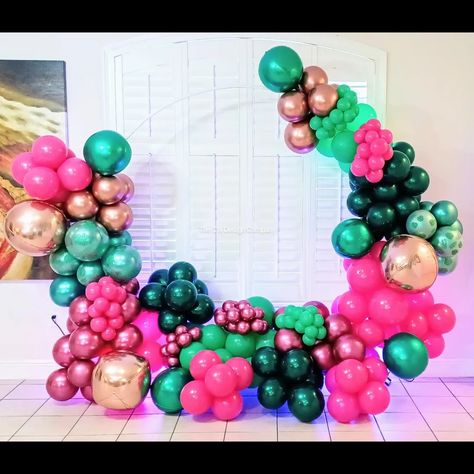 Pink And Green Balloon Garland, Column Ideas, Circle Arch, Balloon Creations, Carnival Themed Party, Gold Party Decorations, Balloon Ideas, Rose Gold Balloons, Rose Gold Party