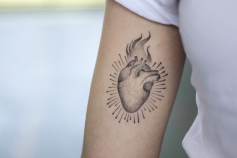 Anatomical Heart On Fire Tattoo, Heart Fire Tattoo, Fireheart Tattoo, Heart On Fire Tattoo, Flaming Heart Tattoo, Real Heart Tattoos, Human Heart Tattoo, Heart Fire, Sacred Heart Tattoos