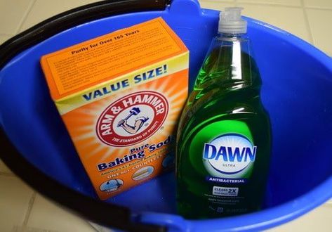 Cleaning Fiberglass Tub, Fiberglass Tub Cleaner, Shower Cleaning Hacks, Deep Clean Bathroom, Bathtub Cleaner, Fiberglass Shower, Best Cleaner, Clean Bathtub, Tub Cleaner