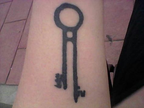 Davy Jones Tattoo, Key Tattoos, Key Tattoo, Davy Jones, Arm Tattoos For Guys, S Tattoo, Dead Man, Chest Tattoo, Japanese Tattoo