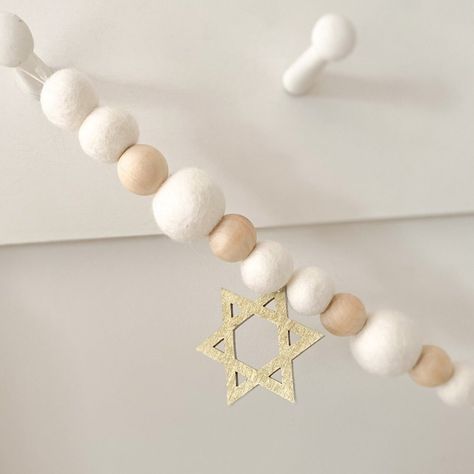 Star of David Reversible Pom Pom Garland, Passover, Jewish Holiday Decoration– Peace Love Light Shop Chrismukkah Decorations, David Banner, Mantle Display, Hanukkah Decor, Chanukah Decor, Winter Wonderland Baby Shower, Painting Burlap, Hanukkah Decorations, Pom Garland