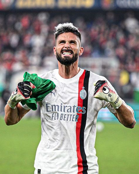 Olivier Giroud Giroud Milan, Giroud Olivier, Olivier Giroud, A.c. Milan, Soccer Football, Ac Milan, Champions League, Football Team, Football Club