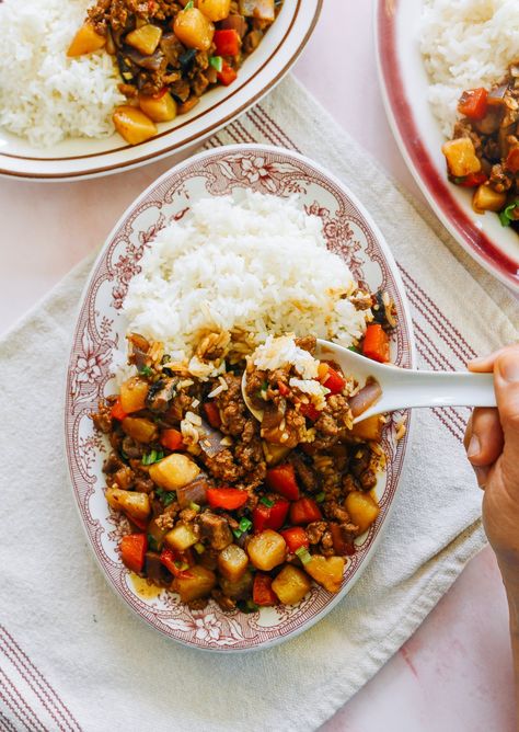 A hearty meal of braised ground pork, potato, and Chinese flavors served over rice is a unique and different take on meat and potatoes. Minced Recipes, Pork Potatoes, Ground Pork Recipes, Wok Of Life, Meat And Potatoes, Chinese Pork, Woks Of Life, The Woks Of Life, Asian Dinners