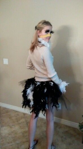 Ostrich costume Quail Costume Diy, Ostrich Costume Diy, Ostrich Costume, Emu Costume Diy, Emu Costume, Ostrich Halloween Costume, Women Parrot Costume, Safari Costume, Kylie Hair