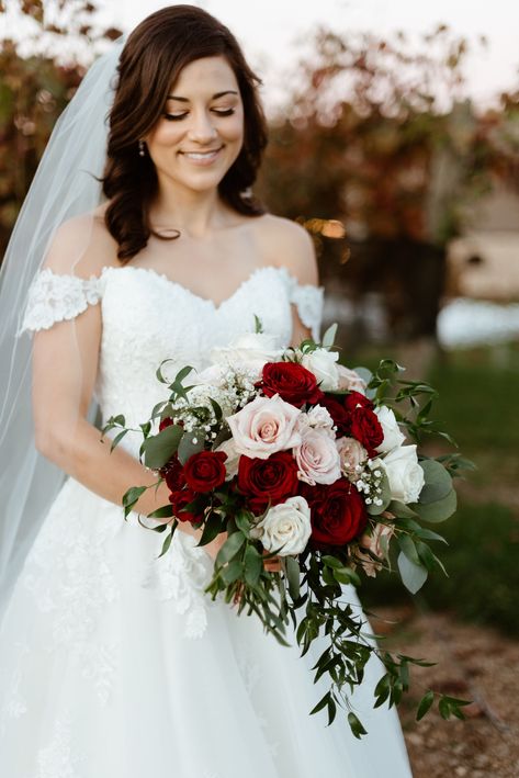 Red, Pink & Cream Wedding Floral Inspiration l Luxury Wedding Florist l Leading with deep reds, soft pinks and beautiful creams the landscape of the winery come to life on this fall evening. Discover Valentines wedding ideas, red wedding florals, pink & cream wedding themes, Folina Winery wedding decor, pink & red wedding bouquets, and Valentines tablescapes. Book Allium Floral Design to bring your dream wedding florals to life at alliumfloraldesign.com! Pink And Red Themed Wedding, Red And Pink Wedding Bouquet, Valentines Wedding Ideas, Pink And Red Wedding Theme, Red Wedding Florals, Winery Wedding Decor, Wedding Ideas Red, Pink Red Wedding, Cream Wedding Theme