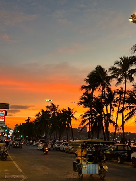 Pattaya Beach Aesthetic, Hatyai Thailand Aesthetic, Thailand Summer Aesthetic, Pattaya Thailand Aesthetic, Thailand Aesthetic Wallpaper, Thailand Photo Ideas, Phuket Thailand Aesthetic, Thailand Travel Aesthetic, Thailand Night