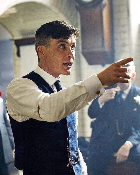 Peaky Blinders Cillian Murphy was already a A-class actor before the gangster drama exploded on our television scenes, but he's blown us all away with his portrayal of Tommy Shelby. Murphy Cillian, Cillian Murphy Tommy Shelby, Peaky Blinders Series, Peaky Blinders Wallpaper, Peaky Blinders Thomas, Peaky Blinders Tommy Shelby, Cillian Murphy Peaky Blinders, Tommy Shelby, I Love Cinema