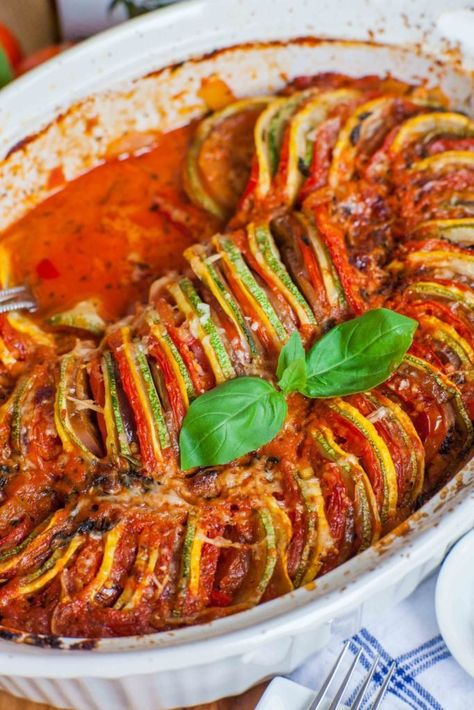 Classic French Ratatouille Recipe, Best Ratatouille Recipe, French Ratatouille Recipe, French Ratatouille, How To Make Ratatouille, Avocado Pesto Pasta, Ratatouille Recipe, Meat Lasagna, Classic French Dishes