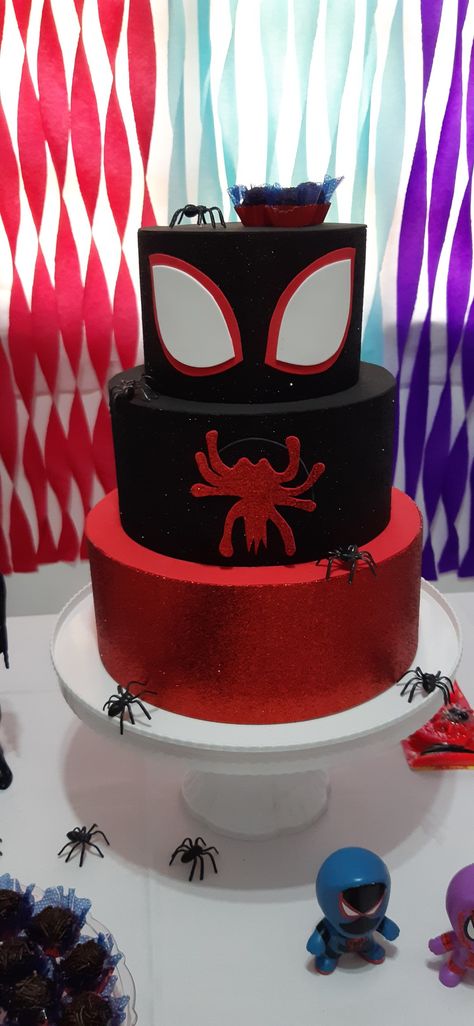 Sweet 16 Spiderman Cake, Spider Man Miles Morales Birthday Party Ideas, Spiderman Birthday Party Miles Morales, Miles Spiderman Cake, Spiderman Miles Morales Birthday Party, Spider Man Sweet 16, Miles Morales Birthday Party Ideas, Miles Morales Cupcakes, Miles Morales Spiderman Birthday Party