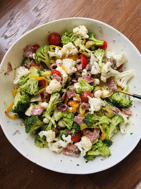 Chopped Italian Broccoli Salad - Natalie Mason Marinated Broccoli Salad, Italian Broccoli Salad, No Pasta Pasta Salad, Cauliflower Pasta Recipes, Favorite Pasta Salad, Italian Dressing Pasta Salad, Meal Salads, Italian Broccoli, Broccoli Pasta Salads