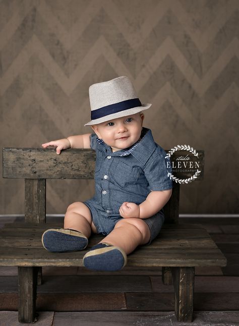 Pre Birthday Shoot Baby Boy, Baby 1 Year Birthday, Bday Photoshoot, Kids Milestones, Baby Birthday Photoshoot, Newborn Photography Tips, Boys Hat, Boy Photo Shoot, New Baby Names